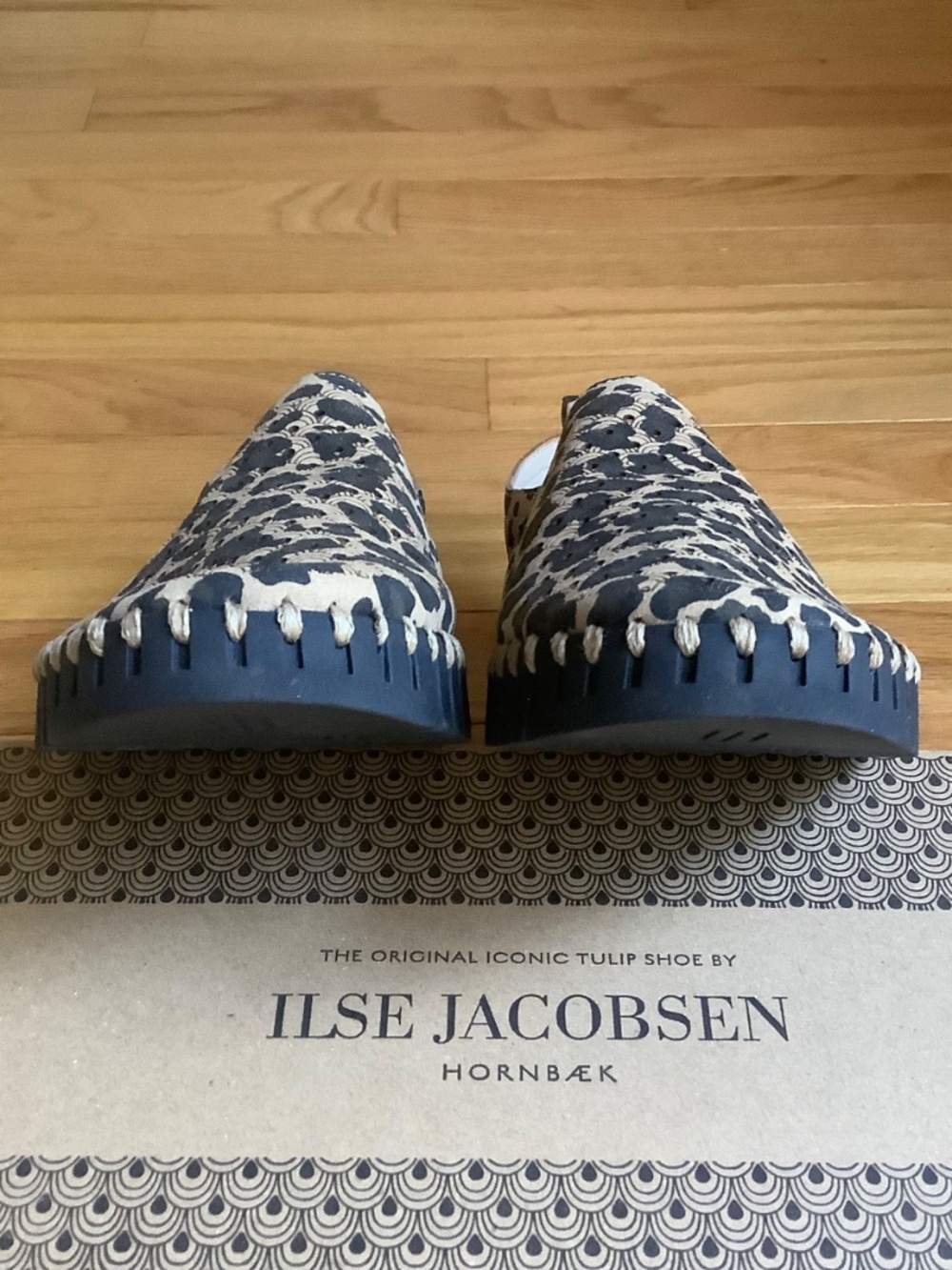 Ilse Jacobsen Tulip 3973 Leo Slip-On Sneaker Latte Black SZ EU 40 - Picture 5 of 13